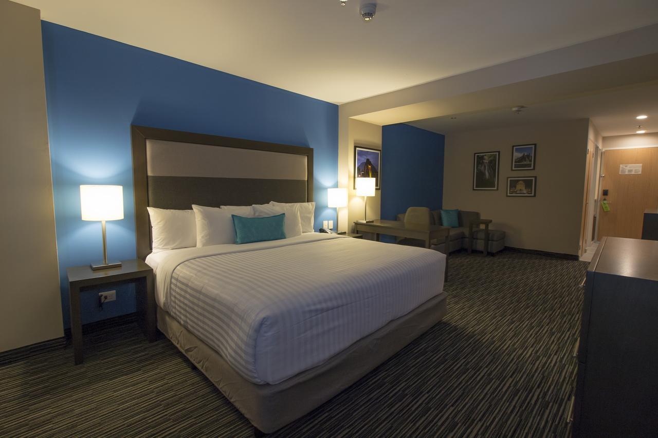Chn Hotel Monterrey Aeropuerto, Trademark By Wyndham Apodaca Eksteriør billede