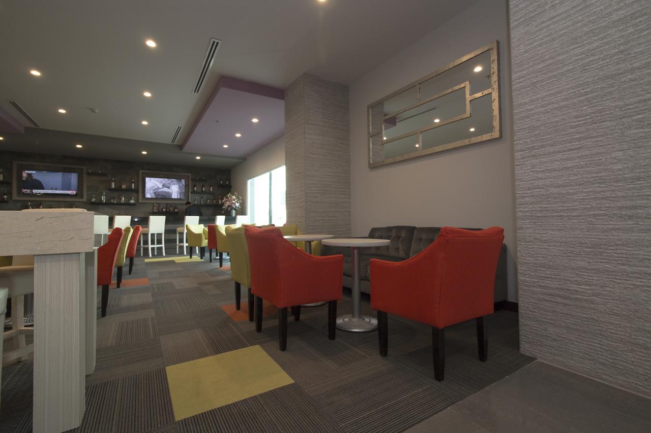 Chn Hotel Monterrey Aeropuerto, Trademark By Wyndham Apodaca Eksteriør billede